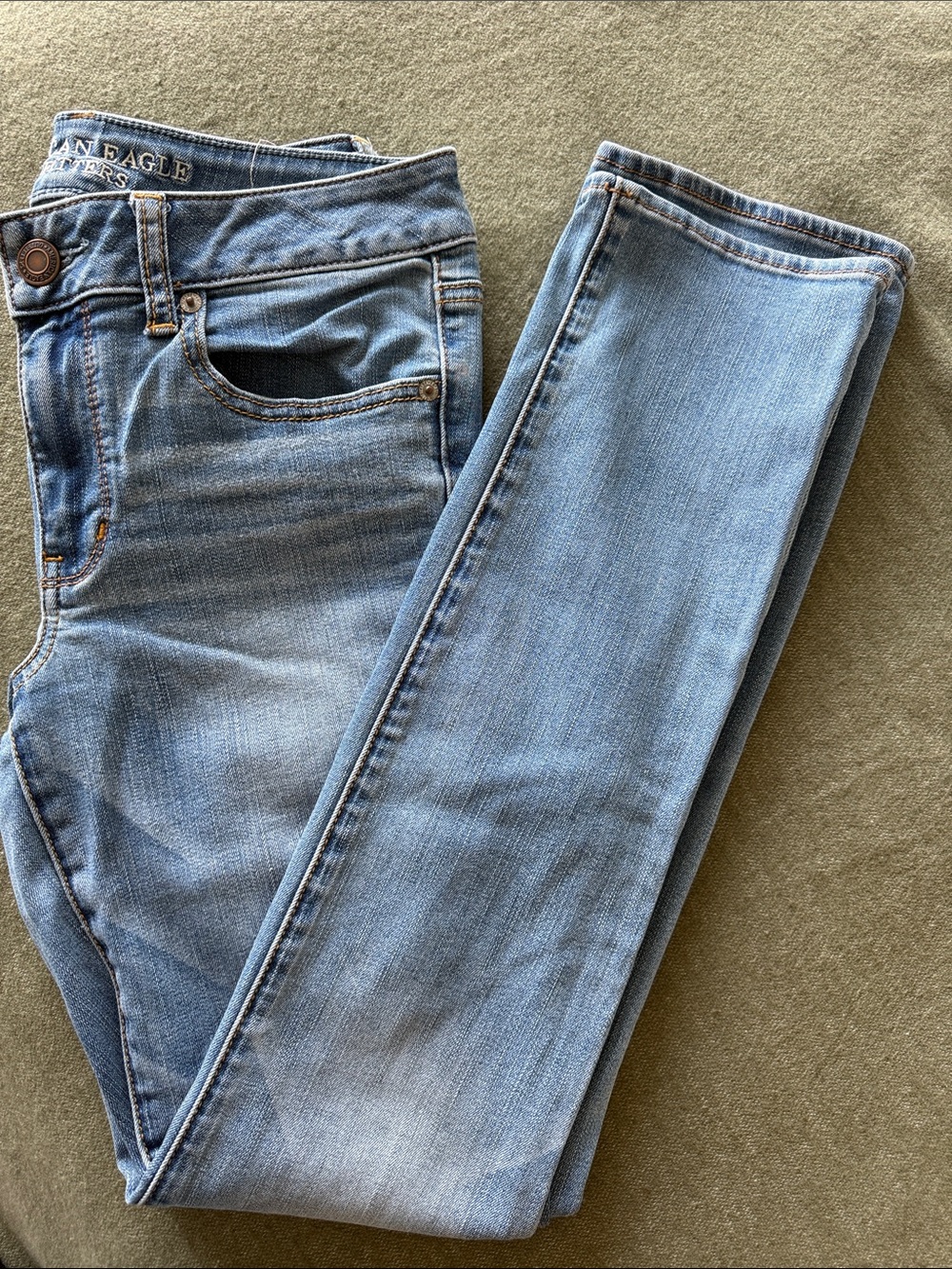 American Eagle Outfitters Light Blue Straight Leg Women’s Jeans